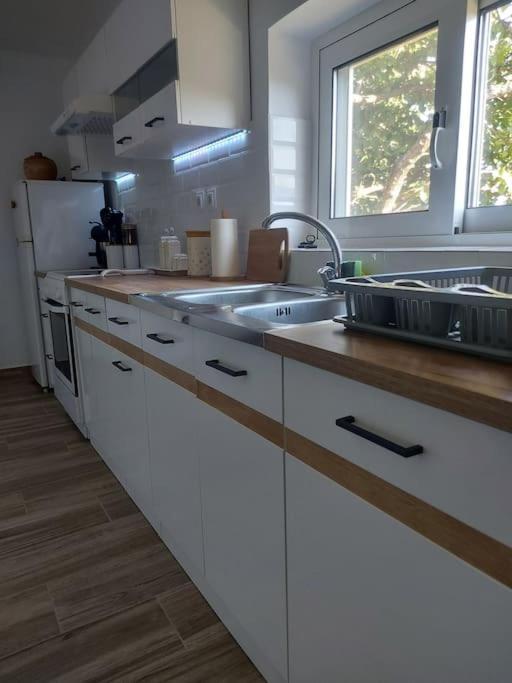 Houlia Home Διαμέρισμα Με Δωρεάν Χώρο Στάθμευσης Στενιές Εξωτερικό φωτογραφία